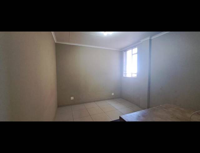 1 BEDROOM APARTMENT FOR SALE IN BRAAMFONTEIN